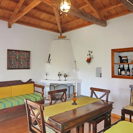 度假居 Vathias Karya